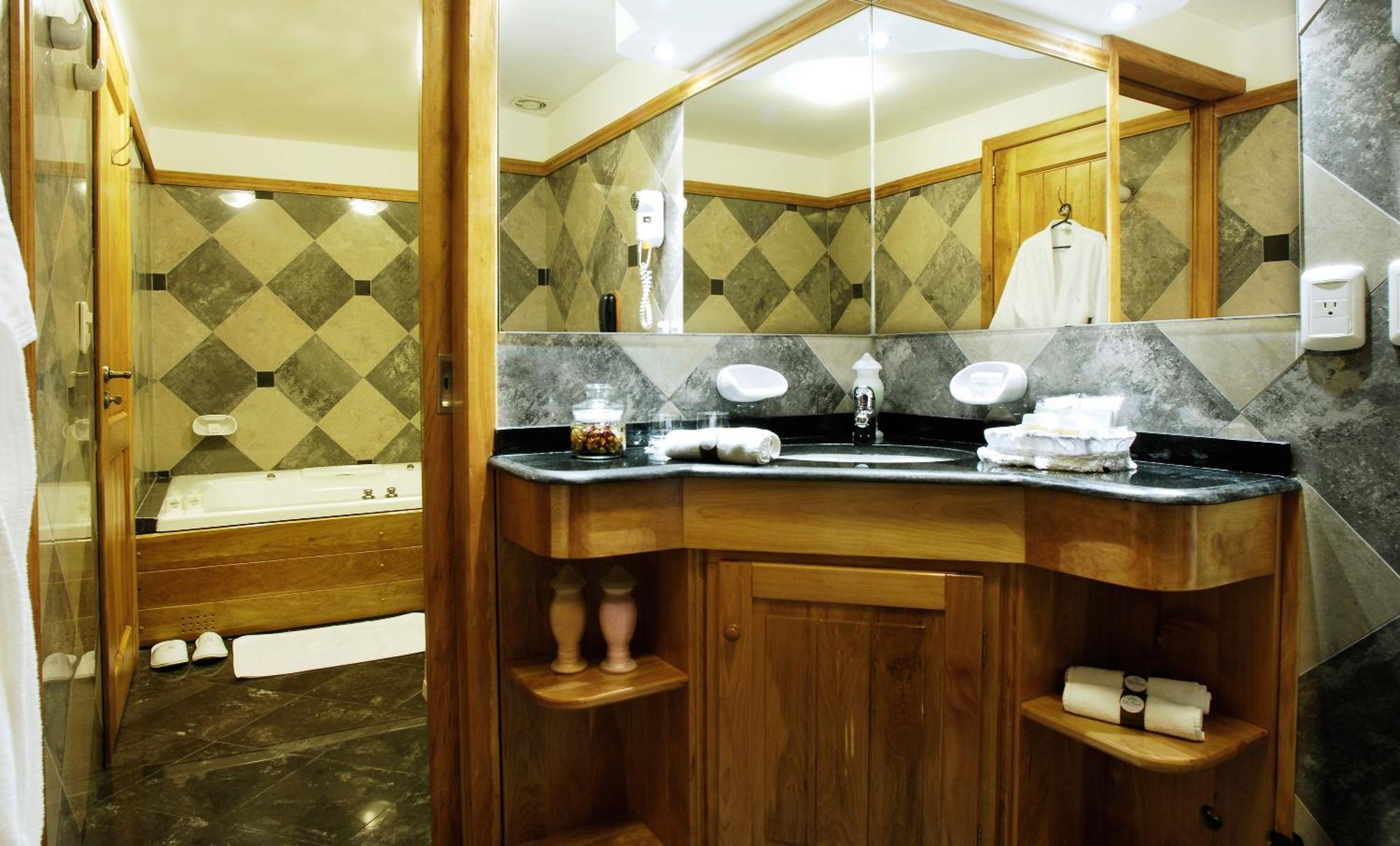 Huinid Bustillo Hotel & Spa San Carlos de Bariloche Szoba fotó
